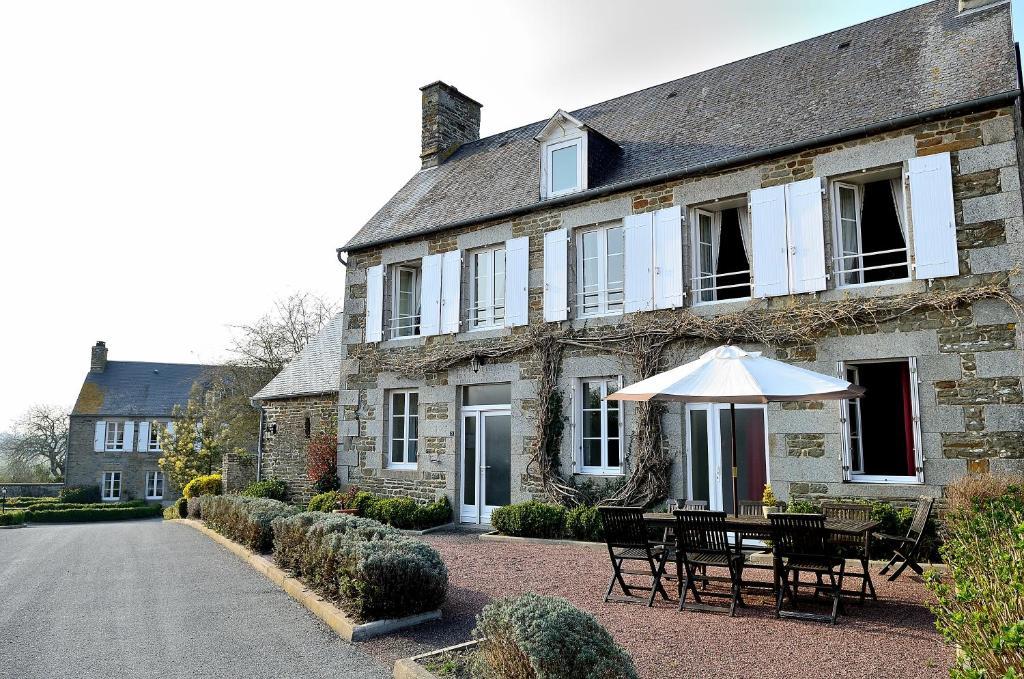 Auberge Du Terroir Le Val-Saint-Père Exterior foto